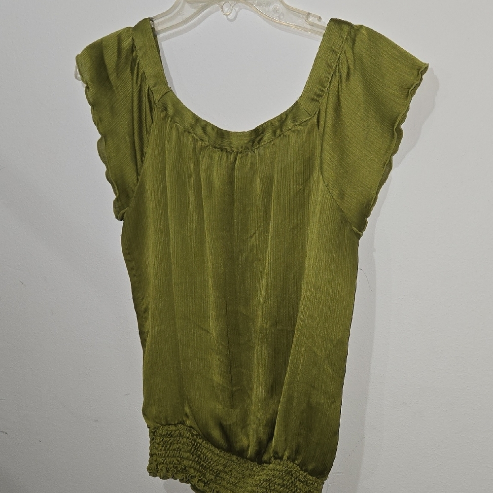 3 For $10: iz Green Ruffled Buttoned Blouse - Picture 5 of 5